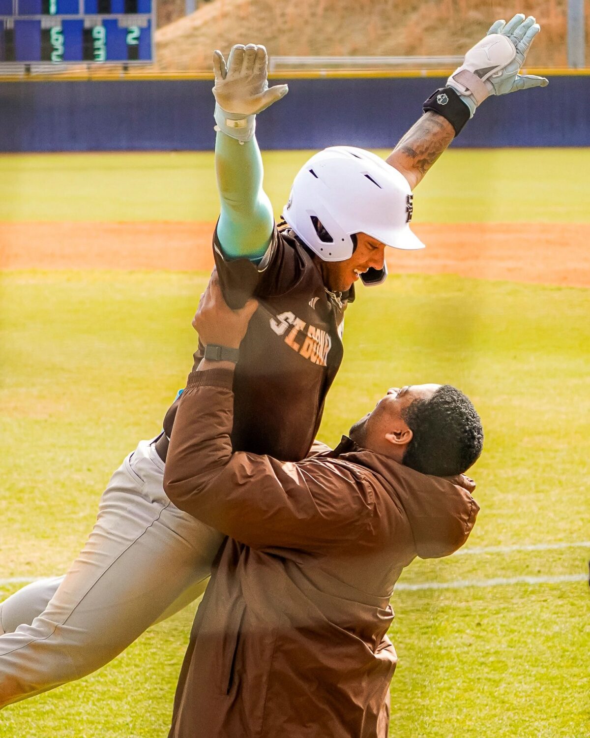 Sports action photography by Nate R Media - game day coverage